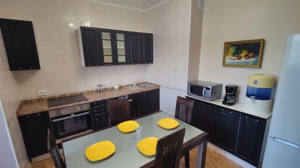 1-к квартира, 4/14 эт., 55м²