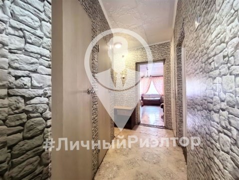 3-к квартира, 1/5 эт., 61м²