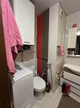 2-к квартира, 7/18 эт., 45м²