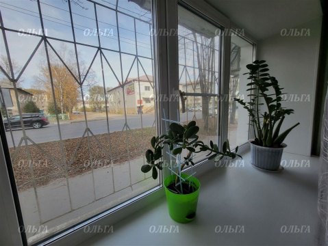 2-к квартира, 1/4 эт., 42м²
