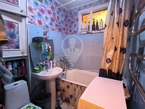 2-к квартира, 4/4 эт., 42м²