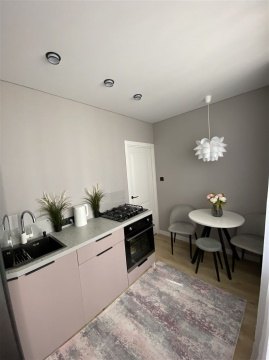 2-к квартира, 7/8 эт., 57м²