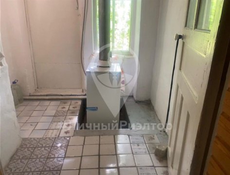 5-к квартира, 1/1 эт., 97м²