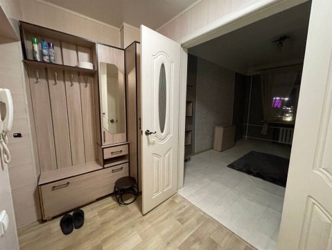 3-к квартира, 4/7 эт., 55м²