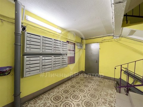 2-к квартира, 3/10 эт., 48м²