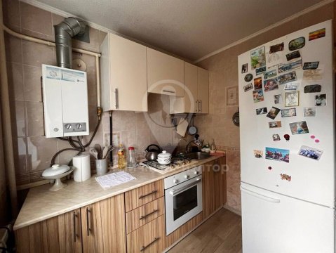 2-к квартира, 3/5 эт., 42м²