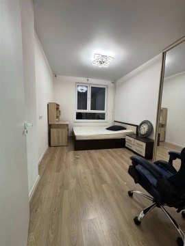 4-к квартира, 4/17 эт., 79м²