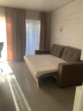 2-к квартира, 1/3 эт., 53м²