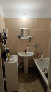 2-к квартира, 1/10 эт., 57м²