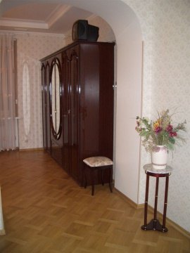 3-к квартира, 5/6 эт., 77м²