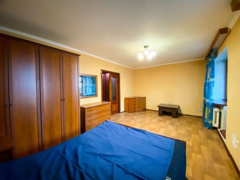 1-к квартира, 5/6 эт., 57м²