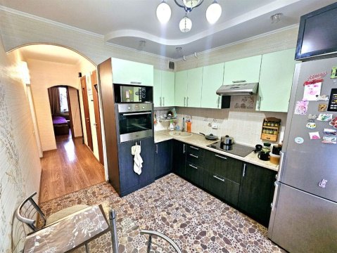 3-к квартира, 4/10 эт., 66м²