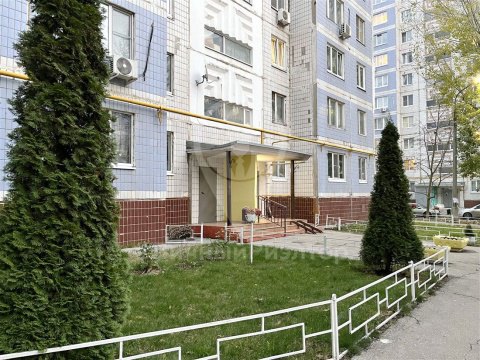 2-к квартира, 3/10 эт., 48м²