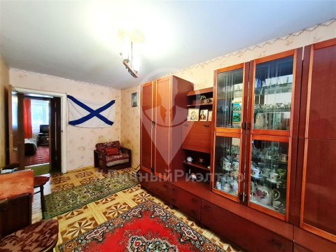 4-к квартира, 1/5 эт., 62м²