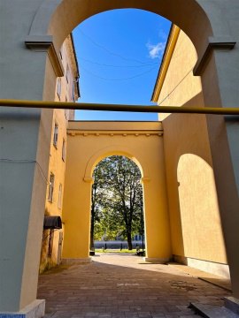 2-к квартира, 2/4 эт., 60м²