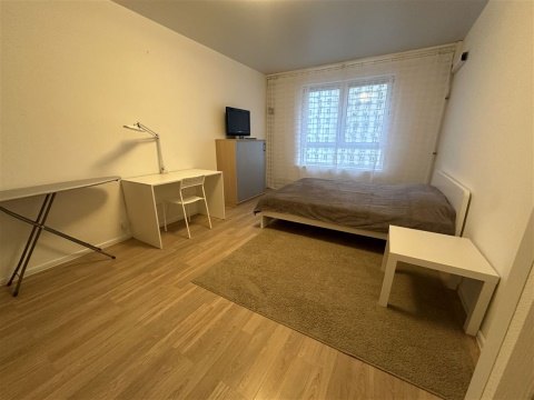 1-к квартира, 13/25 эт., 38м²