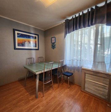 3-к квартира, 3/7 эт., 74м²