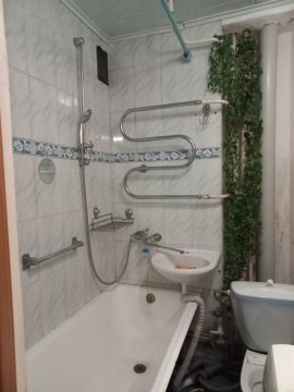 3-к квартира, 4/5 эт., 58м²