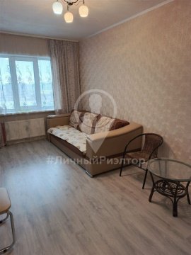 1-к квартира, 17/26 эт., 40м²