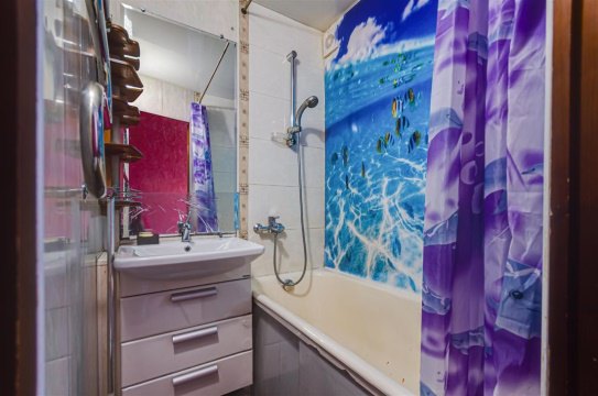 2-к квартира, 4/5 эт., 55м²