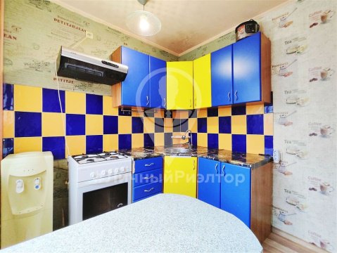 2-к квартира, 4/5 эт., 47м²