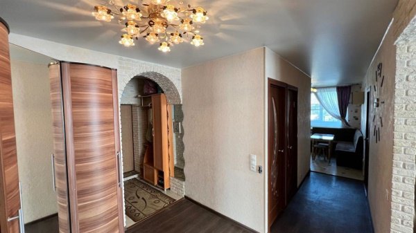 2-к квартира, 10/12 эт., 50м²