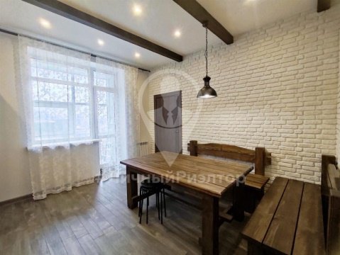 2-к квартира, 6/6 эт., 79м²