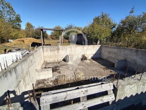 Дом 35м², участок 15 сот.