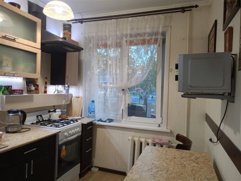 3-к квартира, 1/5 эт., 62м²