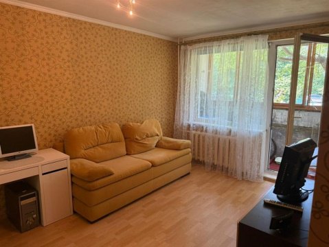 2-к квартира, 1/6 эт., 62м²
