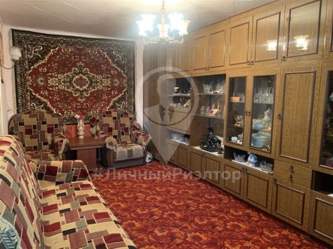 2-к квартира, 5/5 эт., 42м²