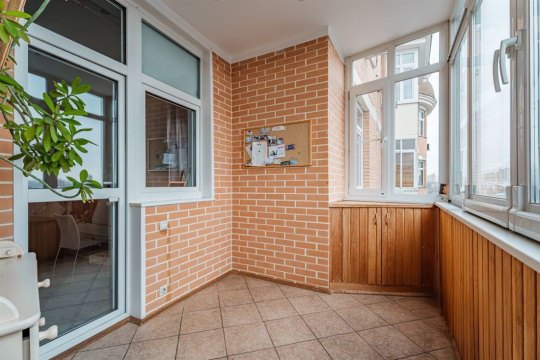 3-к квартира, 8/9 эт., 94м²
