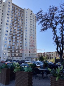 3-к квартира, 1/17 эт., 73м²