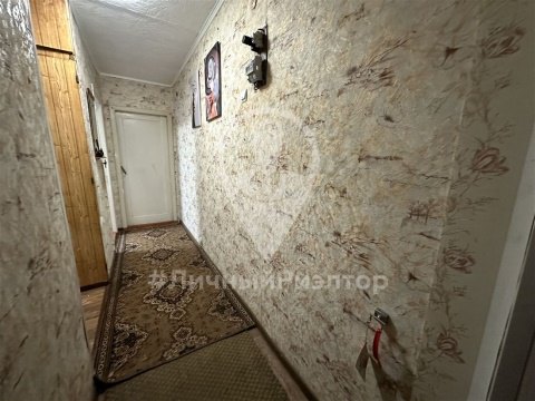 3-к квартира, 1/2 эт., 57м²