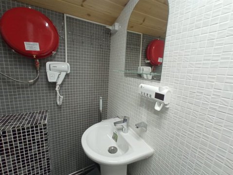 Дом 80м², участок 7 сот.