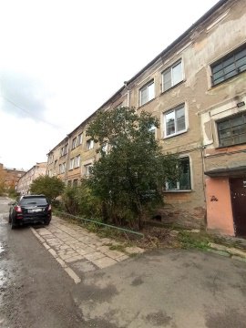 3-к квартира, 1/3 эт., 45м²