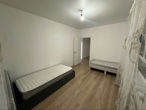 4-к квартира, 4/17 эт., 79м²