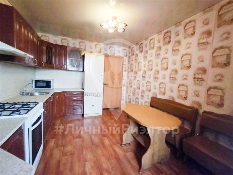 1-к квартира, 7/10 эт., 44м²