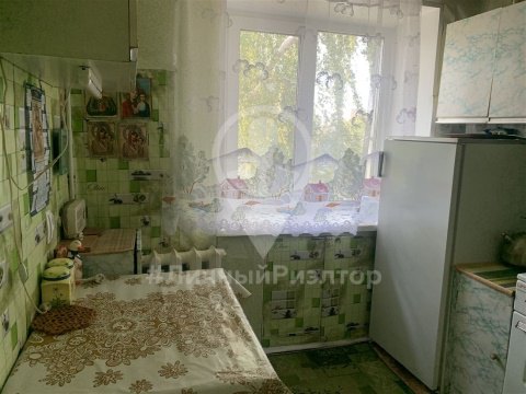 2-к квартира, 5/5 эт., 42м²
