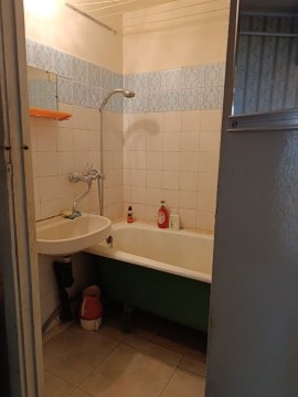 3-к квартира, 5/5 эт., 66м²