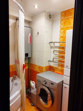 3-к квартира, 8/9 эт., 77м²