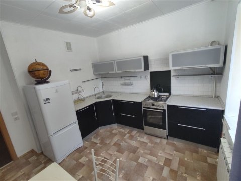 2-к квартира, 5/5 эт., 45м²