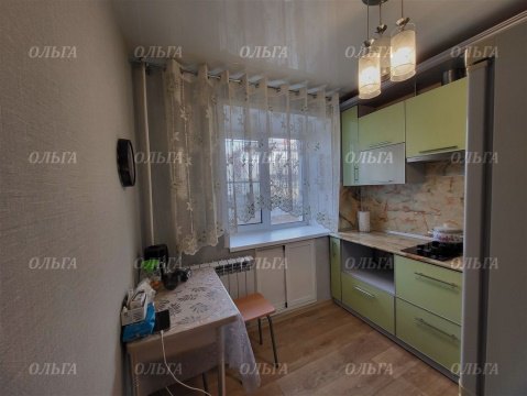 2-к квартира, 1/4 эт., 42м²