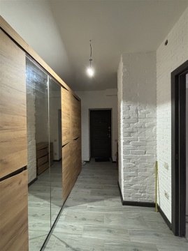 2-к квартира, 1/4 эт., 50м²