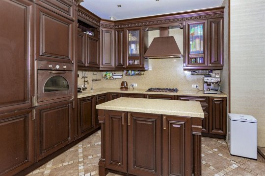 4-к квартира, 8/8 эт., 103м²