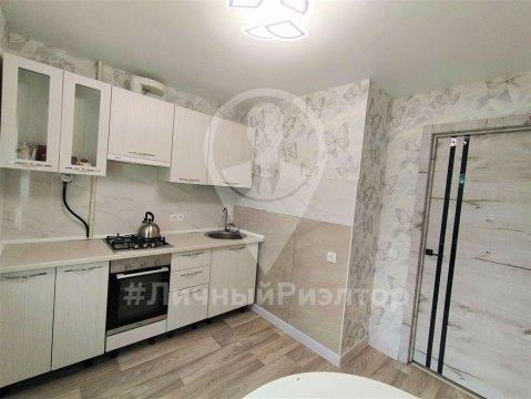 3-к квартира, 6/9 эт., 61м²