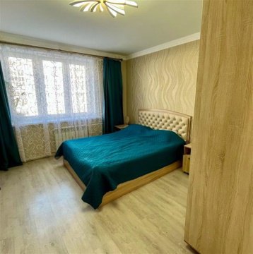2-к квартира, 2/10 эт., 63м²