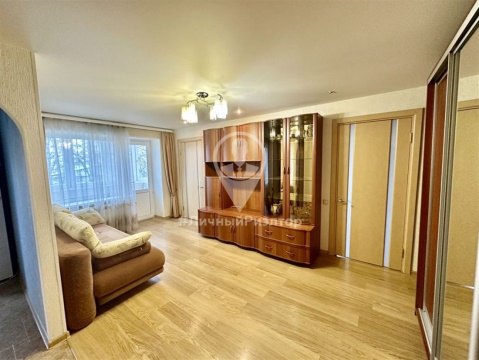 3-к квартира, 3/5 эт., 42м²