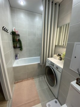2-к квартира, 7/8 эт., 57м²