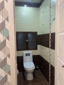 2-к квартира, 1/3 эт., 53м²